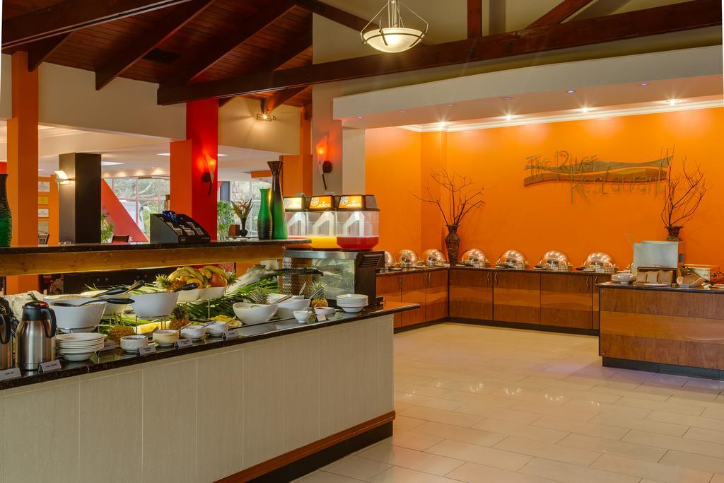 Protea Hotel By Marriott Umfolozi River Richards Bay Εξωτερικό φωτογραφία